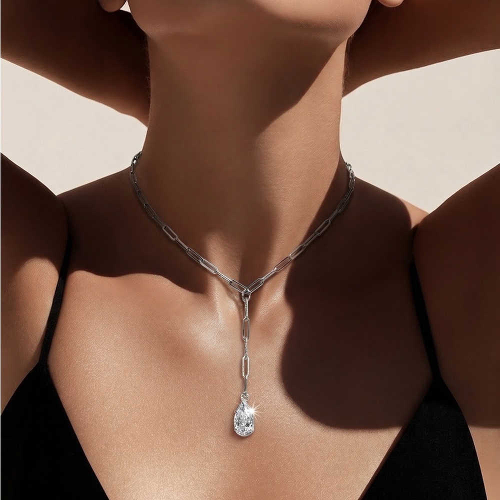 Melinda Maria Baby Samantha Teardrop Lariat Necklace Silver|White Diamondettes